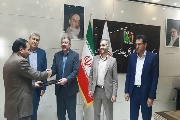 ابلاغ حکم معاون توسعه مدیریت و منابع  اداره کل راهداری وحمل و نقل جاده ای لرستان ابلاغ حکم معاون توسعه مدیریت و منابع  اداره کل راهداری وحمل و نقل جاده ای لرستان