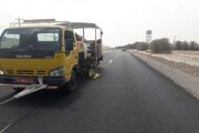 خط کشی محورهای مواصلاتی تحت پوشش اداره کل راهداری و حمل ونقل جاده ای توسط راهداران پرتلاش سیستان و بلوچستان