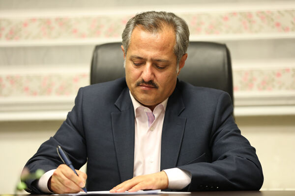 تاثیر مستقیم مهندسان در توسعه عرصه های عمرانی و سازندگی کشور محبوب حيدري مديركل راه و شهرسازي استان اردبيل