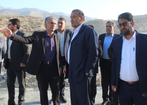 تکمیل تونلهای محور ایلام- مهران و مسیر ورودی و خروجی آنها به زودی بازدید استاندار ایلام از محور ایلام- مهران.PNG