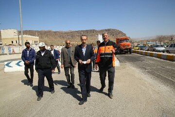 بازدید مدیرکل بازرسی لرستان و مدیرکل راهداری استان از روند ساماندهی ورودی شهر خرم آباد