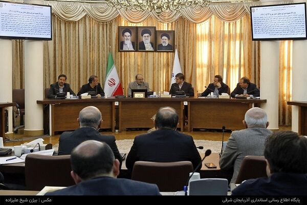 آغاز عملیات اجرایی ۱۸ هزار واحد مسکونی در استان آذربایجان شرقی جلسه شورای مسکن