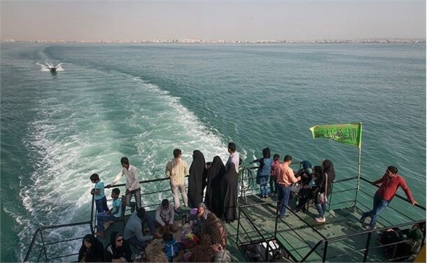 جزیره خارگ میزبان نخستین کاروان راهیان نور دریایی شد جزیره خارگ
