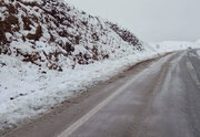 ببینید/ برف روبی محورهای مواصلاتی خراسان جنوبی در پی بارش برف در استان