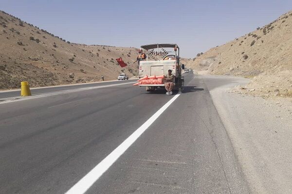 خط کشی بیش از ۱۰۰ کیلومتر از محورهای مواصلاتی استان اردبیل  خط کشی