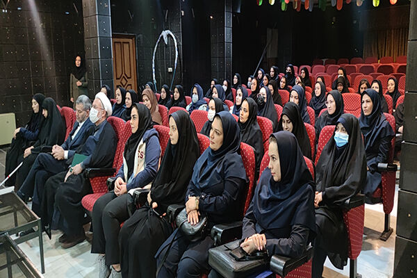 نشست هماندیشی بانوان اداره کل راه و شهرسازی خراسان رضوی با مدیر کل اداره کل راه و شهرسازی خراسان رضوی