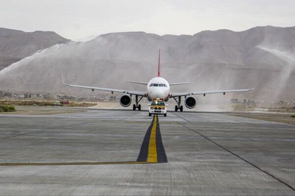 جابهجایی بیش از ۲۰۰ هزار مسافر از فرودگاه بینالمللی لارستان در دولت سیزدهم فرودگاه لارستان