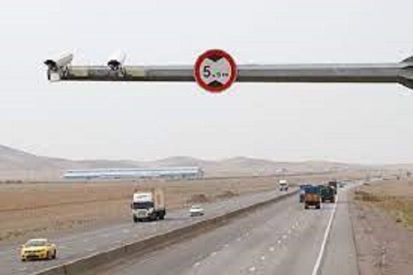 کاهش ۱۲.۸ درصدی تردد در محورهای برون شهری تردد ماشین