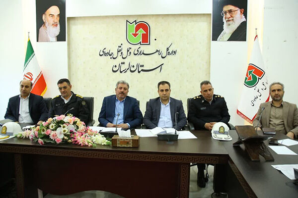 ویدیو| جلسه ممانعت از مداخله سواری های شخصی در جابجایی مسافرین برون شهری ویدیو| جلسه ممانعت از مداخله سواری های شخصی در جابجایی مسافرین برون شهری