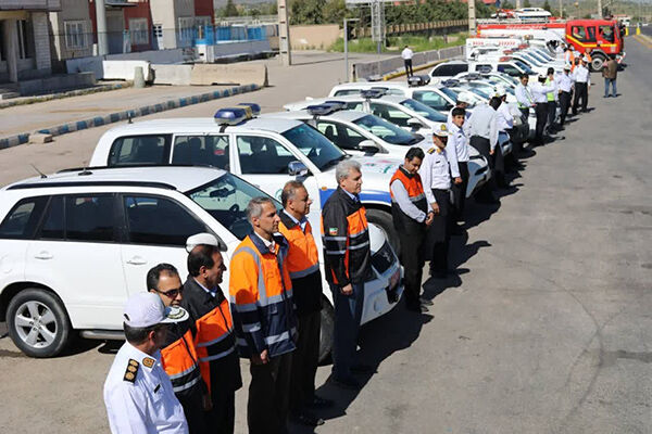 برگزاری مانور خودرویی "روز بدون حادثه" در لرستان برگزاری مانور خودرویی "روز بدون حادثه" در لرستان