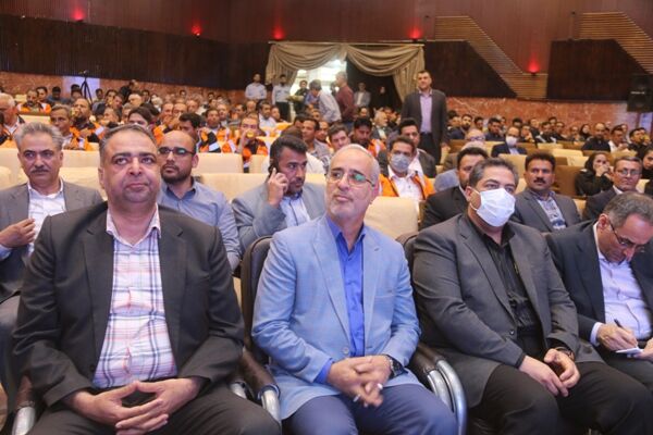 تجلیل از فعالان و برگزیدگان ایمنی و حمل و نقل استان کرمان با حضور استاندار و مسئولان كشوري و استاني؛