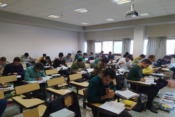 آزمون ورود به حرفه مهندسان استان کردستان با حضوربیش از ۳ هزار و ۸۷۲ نفر برگزار می شود ازمون نظام مهندسی کردستان