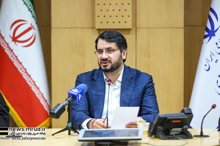 کاهش چهار ساعته زمان سفر با صرفه جویی ۱۰۰ میلیون لیتر سوخت با راه انداری راه آهن بستان آباد-خاوران وزیر _ مهرداد بذرپاش