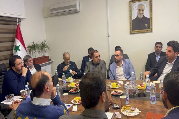 موافقت ایران و سوریه برای افزایش پروازها و برقراری خطوط منظم کشتیرانی میان دو کشور / رفع قوانین دست و پاگیر بانکی برای رونق تجارت ایران با سوریه وزیر سوریه