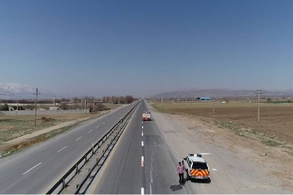 خط کشی هزار و ۶۰۰ کیلومتر از محورهای مواصلاتی لرستان /نصب ۴ کیلومتر نیوجرسی خط کشی