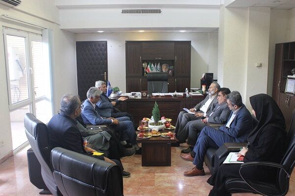 بازدید مدیران بخش آموزش و پژوهش سازمان بازرسی کل کشور از پژوهشگاه هواشناسی و علوم جو عکس