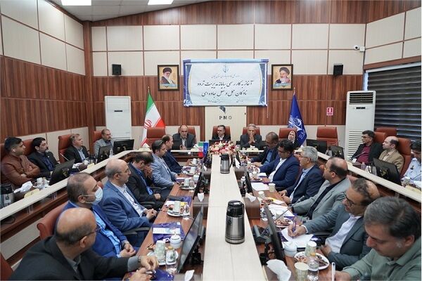 آغاز به کار رسمی سامانه مدیریت تردد ناوگان حمل و نقل جادهای در مجتمع بندری انزلی  نشست