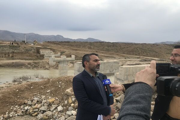 مدیرکل راهداری و حمل و نقل جاده ای استان فارس فرارسیدن هفته بسیج سازندگی را تبریک گفت.