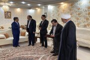 گزارش تصویری دیدار مشاور وزیر در امور ایثارگران در کرمانشاه با خانواده شهدا