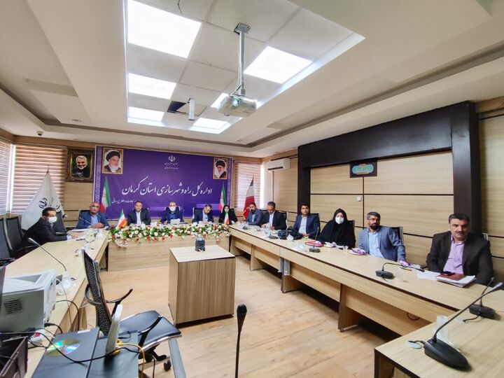 برگزاری جلسه ویدئو کنفرانس بازآفرینی کشور با حضور اعضای کمیسیون ماده ۵ کرمان