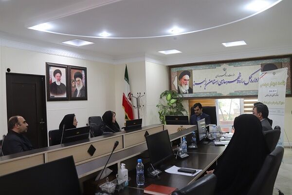 جلسه ملاقات مردمی با مدیرکل راه و شهرسازی استان البرز برگزار شد ملاقات مردمی اداره کل راه و شهرسازی البرز 2