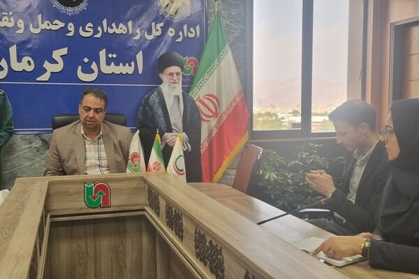 جایگزینی ۱۵ هزار تابلو و علائم جاده ای با ۱۰ میلیارد تومان اعتبار جايگزيني 15 هزار تابلو و علائم جاده اي با 10 ميليارد تومان اعتبار