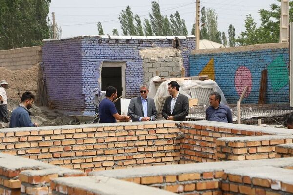 امسال زنگ مدرسه در مدرسه خیریه فنایی شهرستان خوی نواخته می شود photo4979816780.jpg