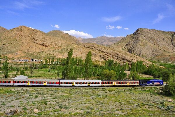 راهاندازی قطار مسافری خاش-زاهدان/ افزایش ۱۹ درصدی مسافران ریلی ریل قطار راه آهن