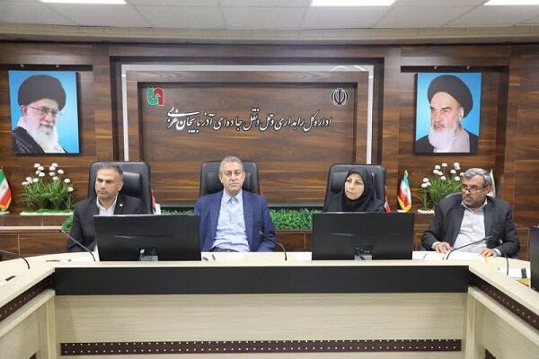 برگزاری جلسه کمیته درآمد اداره کل راهداری و حمل و نقل جادهای استان آذربایجان غربی a5a40742-8cb2-4ec3-8c6f-861e9688b363.jpg