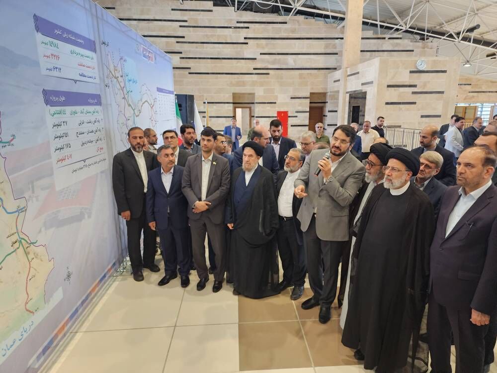 راهآهن بستان آباد-خاوران افتتاح شد