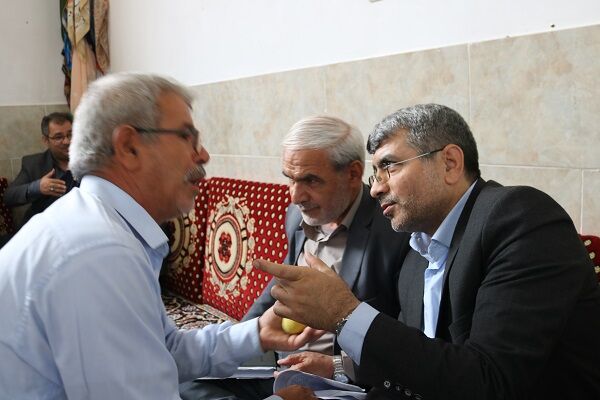 ببینید | دیدار مدیر کل راه و شهر سازی شرق استان سمنان(شاهرود)با مردم