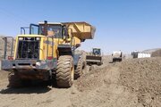 بازگشایی محور زرند- كوهبنان با تلاش شبانه روزی راهداران