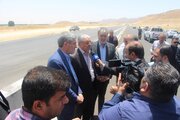 بازدید معاون وزیر دفاع از مراحل پایانی احداث آزادراه شیراز - اصفهان