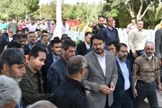 ببینید| وزیر راه و شهرسازی خادم افتخاری گلستان شهدای اصفهان شد