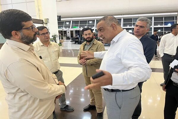 بازدید مدیر کل بازرسی وزارت راه و شهرسازی از فرودگاه اهواز مذنب بازرسی فرودگاه اهواز