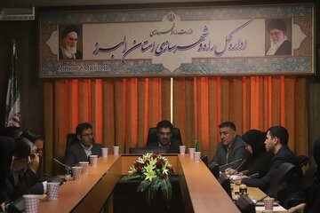 جلسه بررسی عملکرد شهرداری‌های استان البرز در نوسازی بافت فرسوده و ناکارآمد شهری 1