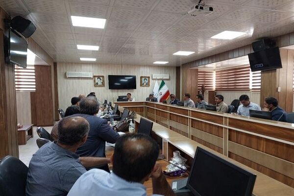 نشست مدیرکل راه وشهرسازی سیستان و بلوچستان با سازندگان طرح نهضت ملی مسکن
