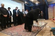 ببینید|مراسم قرعه کشی واگذاری جمعاً 7400 مترمربع زمین به مشمولین طرح جوانی جمعیت شهرستان شهرضا