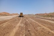 ادامه عملیات پروژه قطعه 1 محور شاهرود-طرود در شرق استان سمنان(شاهرود)