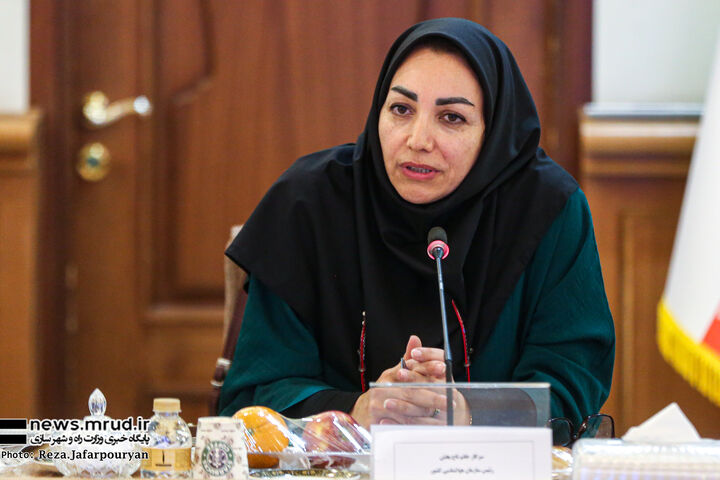 پایش شرایط جوی کشور با ۳۰۰۰ ایستگاه هواشناسی تاج بخش _ هواشناسی