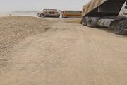 ببینید| تلاش شبانه روزی راهداران جنوب سیستان و بلوچستان برای بهسازی و روکش آسفالت محور منتهی به پایانه مرزی ریمدان با هدف خدمت رسانی به زائران اربعین حسینی