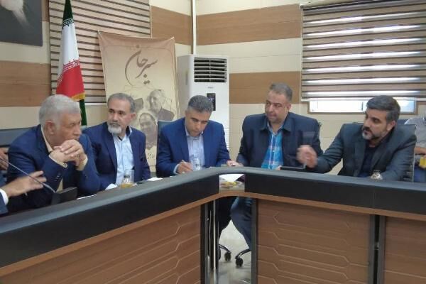 تامین ۳۰۰ میلیارد تومان اعتبار برای بهسازی مسیر ترانزیتی انار- شهربابک – سیرجان يك هزار ميليارد تومان برای رفع خرابی آسفالت محور ترانزيتی انار-شهربابك-سيرجان - بندر عباس دراستان كرمان نياز است