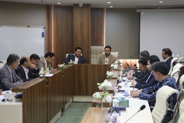 روند پیشرفت پروژههای عمرانی حوزه راهداری در استان اردبیل پیگیری میشود/اردبیل الگوی مدیریت طرحهای حوزه راهداری در نهضت عظیم راهسازی کشور نشست