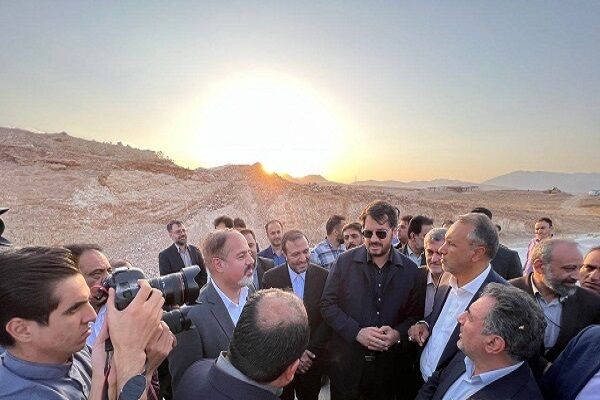 پیشرفت ۹۷ درصدی آزادراه شیراز_اصفهان وزیر بذرپاش