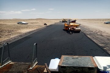 ببینید| ادامه عملیات تکمیل پروژه محور قطع سوم چاه جام بیارجمند در شرق استان سمنان(شاهرود)