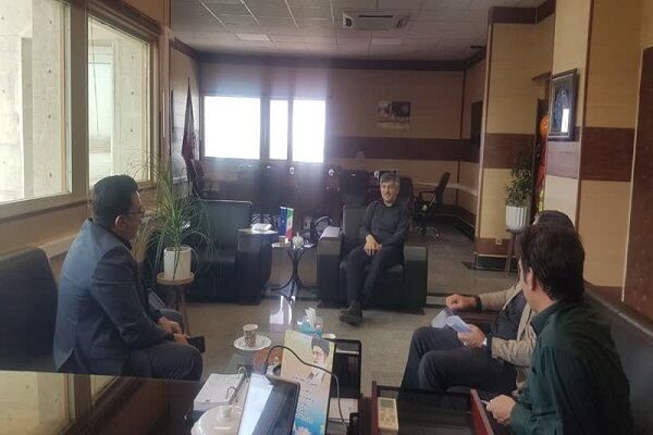 تفاهمنامه همکاری فرودگاه شهدای اراک و سازمان پزشکی قانونی جلسه فرودگاه اراک