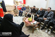 ببینید| دیدار مشاور وزیر در امور ایثارگران با خانواده شهید سجاد زبرجدی