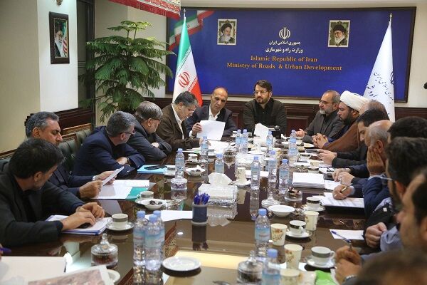 هفت طرح جادهای و فرودگاهی استان مرکزی بررسی و تعیینتکلیف شد مجمع نمایندگان استان مرکزی