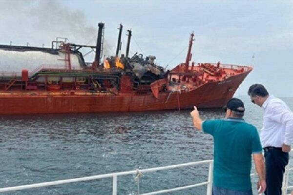 کشتی حادثه دیده