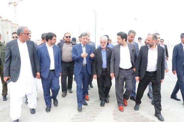 سرمایهگذاری ۱۲ هزار میلیارد ریالی بنیاد مستضعفان در بندر چابهار بازدید